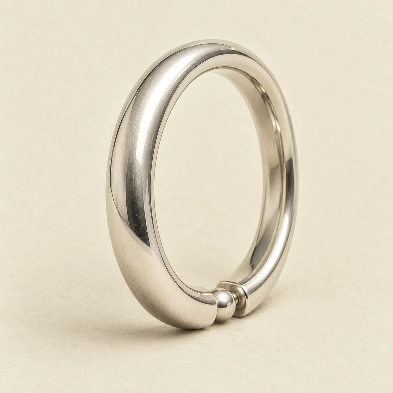 Break bangle, reverse view